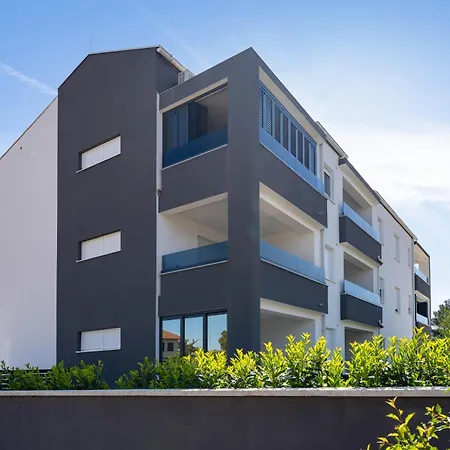 Novea Family With Terrace & Parking * Biograd Na Moru