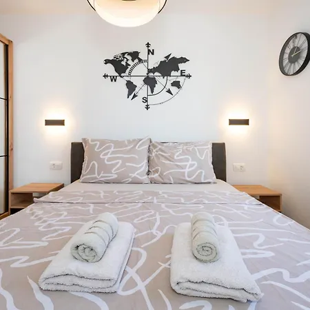 Appartamento Novea Family With Terrace & Parking