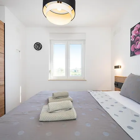 Novea Family With Terrace & Parking Biograd Na Moru