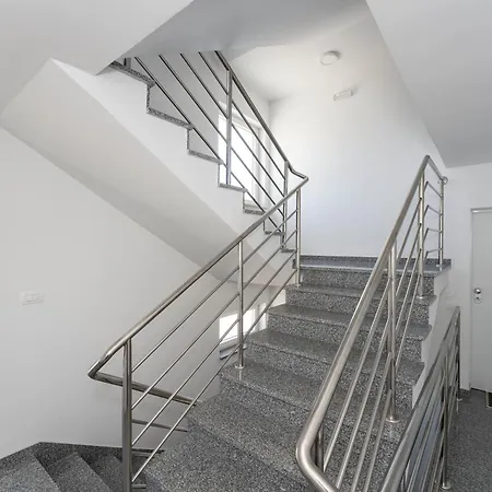 Appartamento Novea Family With Terrace & Parking *