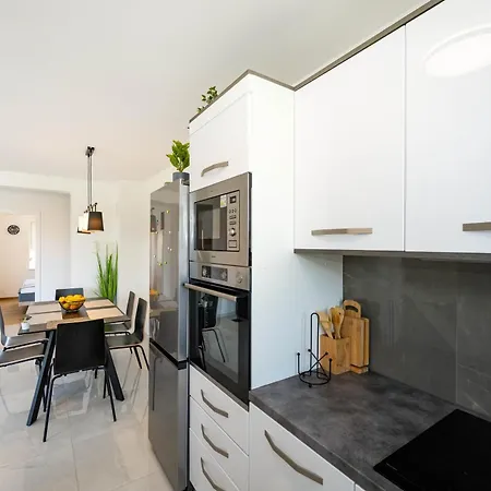 Novea Family With Terrace & Parking Appartamento