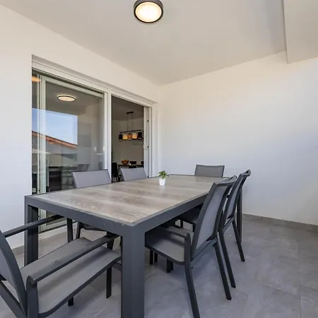 Novea Family With Terrace & Parking * Biograd Na Moru